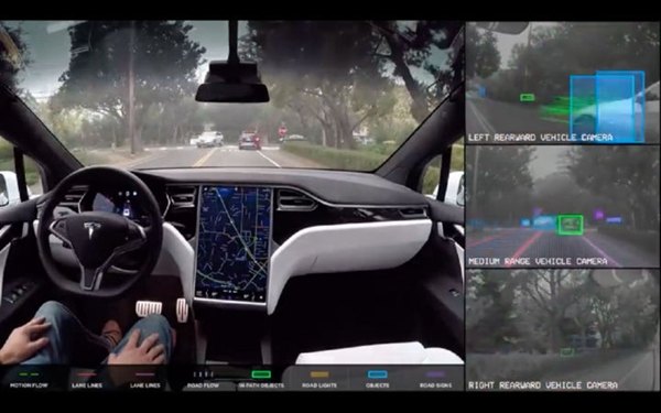 特斯拉無(wú)人車已經(jīng)量產(chǎn)，并投入使用了。